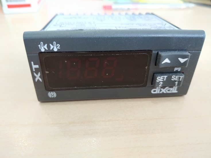 Bộ điều khiển nhiệt độ DIXELL – XT121C-5C0TU